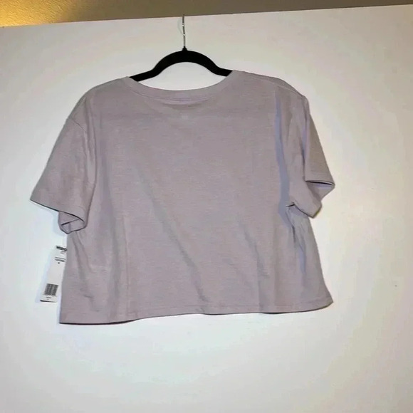 WRANGLER TOP SZ M GRAPHIC NWT WITH FLAW DUE TO TAG! See picture lavender - Picture 5 of 7